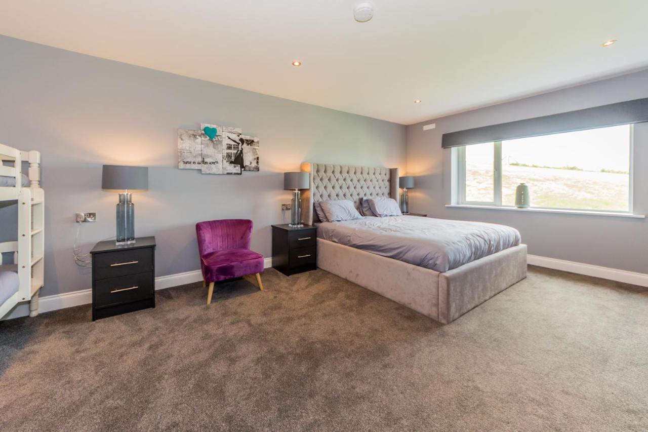 River Views,Kinsale, Hosted By Exquisite Holiday Homes, Sleeps 26 Корк Екстер'єр фото