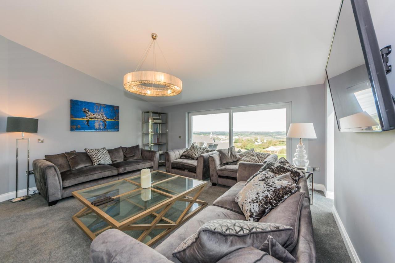 River Views,Kinsale, Hosted By Exquisite Holiday Homes, Sleeps 26 Корк Екстер'єр фото